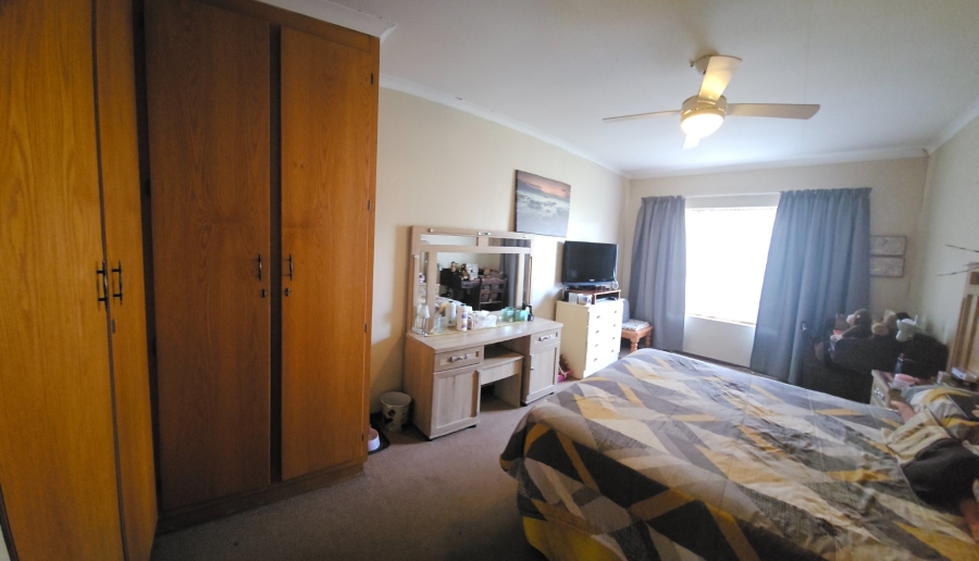 3 Bedroom Property for Sale in Universitas Ridge Free State